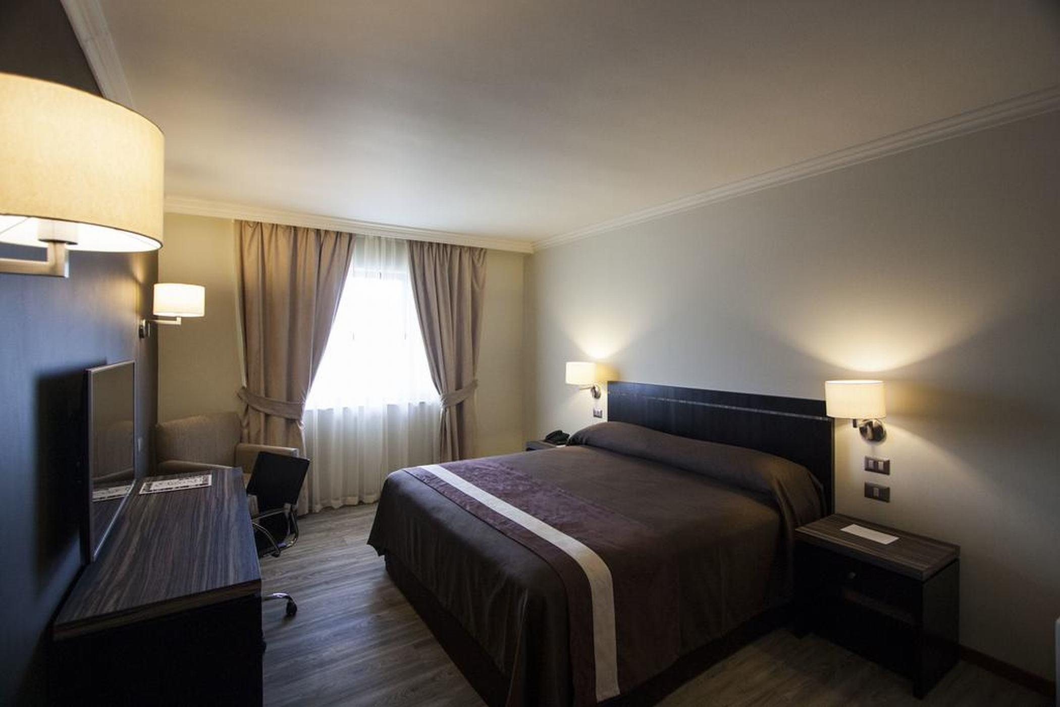 Hotel Diego De Almagro Osorno Kültér fotó